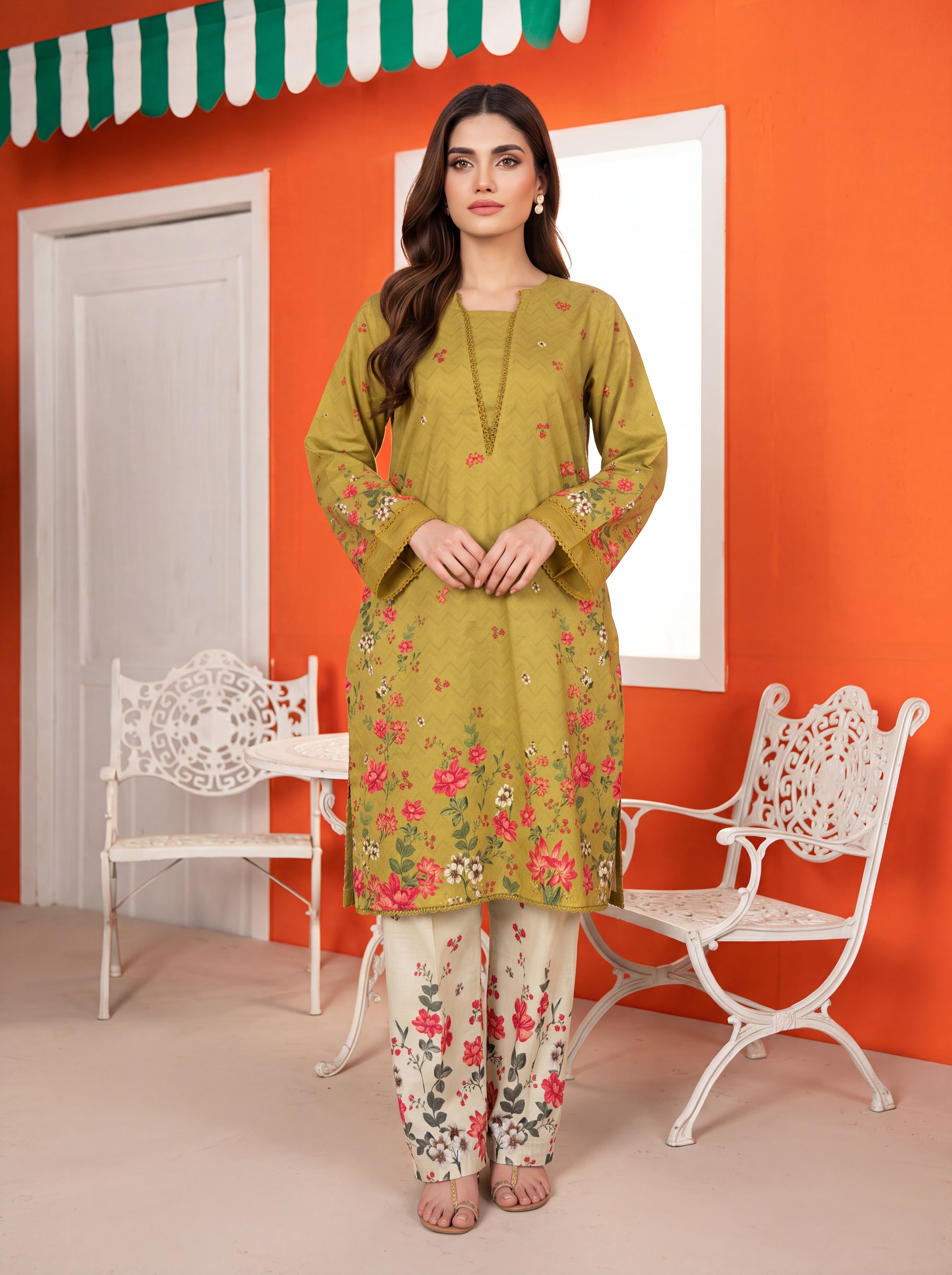 S26-367 2PC Lawn Printed Shirt With Trouser