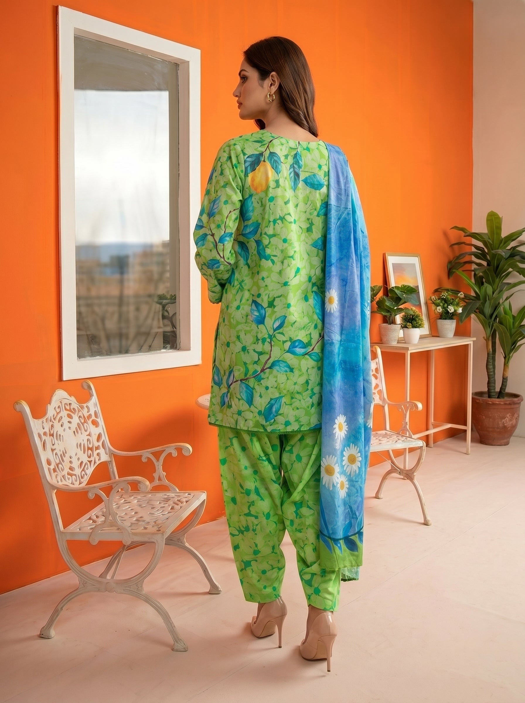 S-371 3PCS Lawn Printed Dress With Voile Chiffon Dupatta