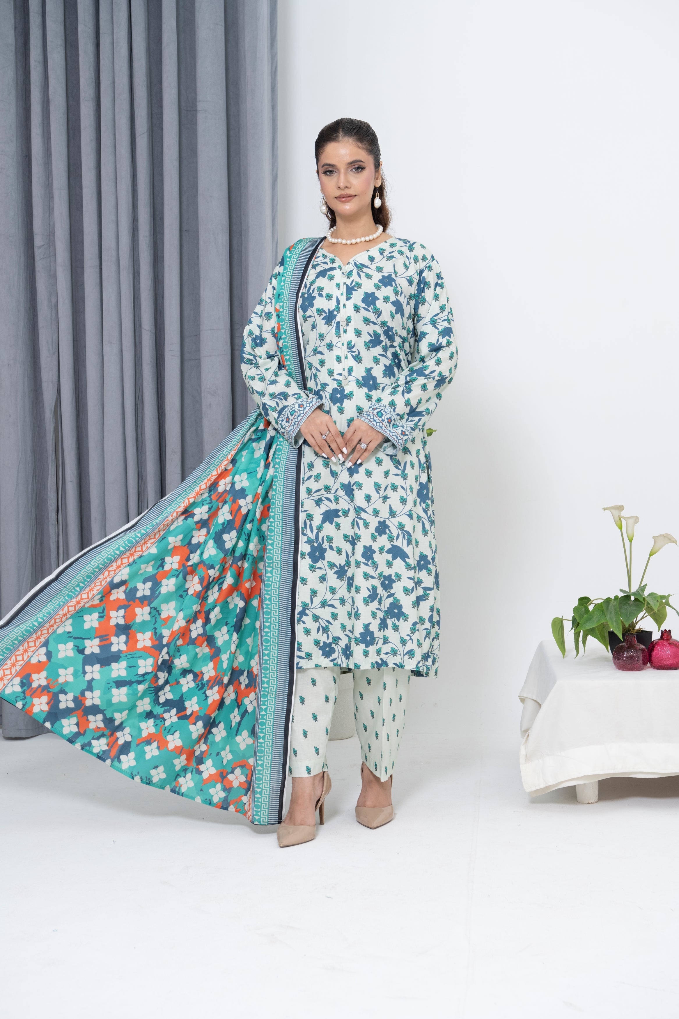 S-507 3PCS Lawn Printed Dress With Lawn Dupatta