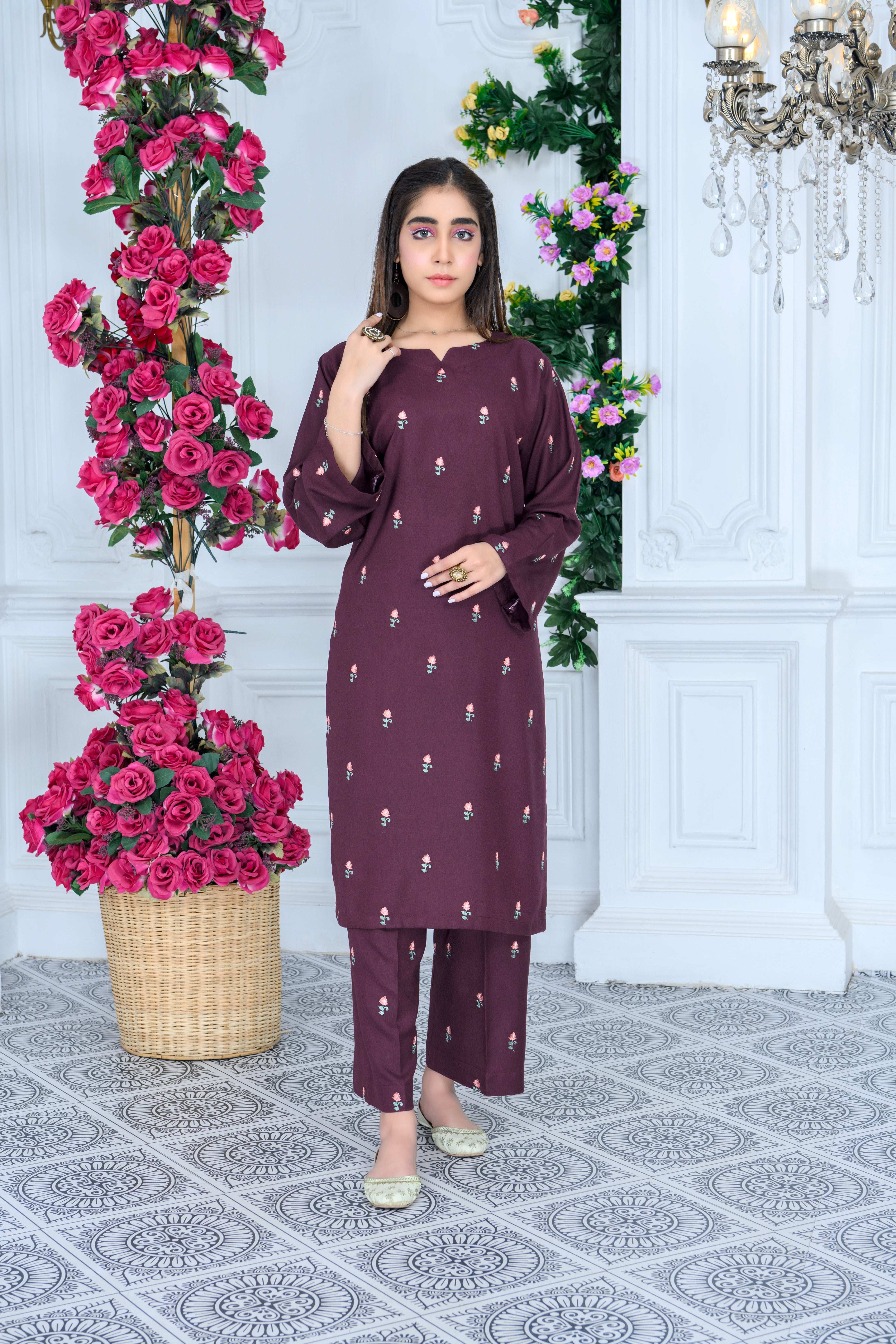 FW24-106 MAROON 2PCS EMBROIDERED KURTA WITH TROUSER - SHAYNARI