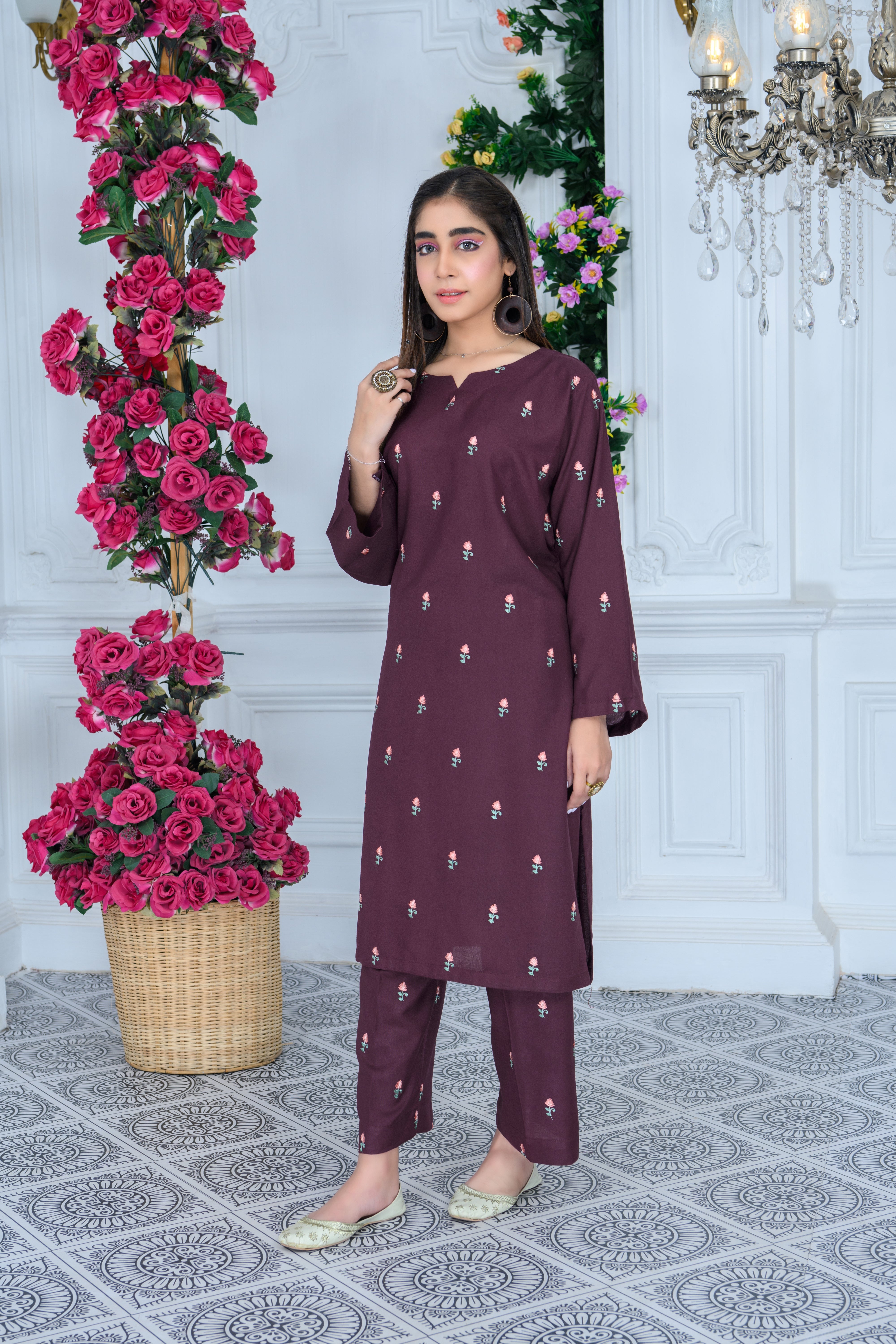 FW24-106 MAROON 2PCS EMBROIDERED KURTA WITH TROUSER - SHAYNARI