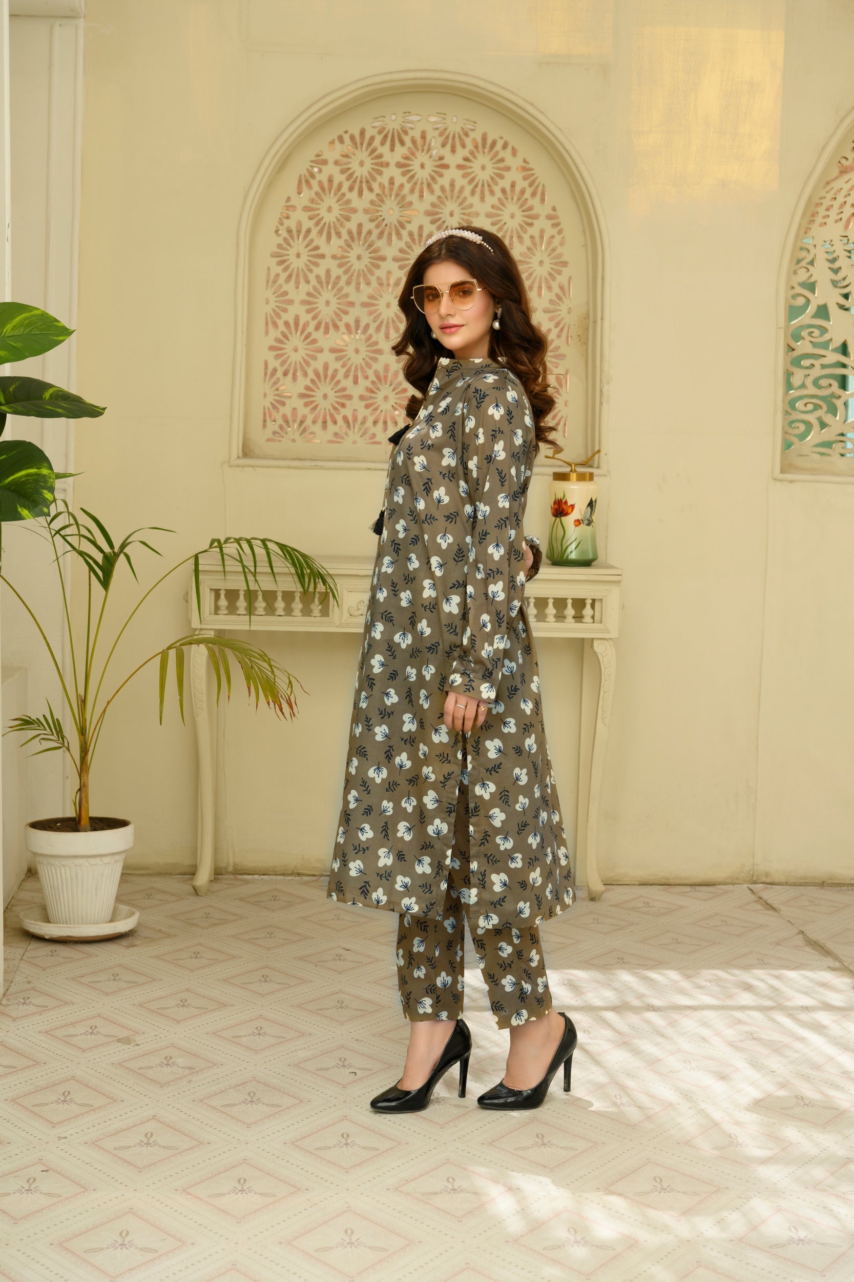 SS25-316 2PC Lawn Printed Shirt With Trouser