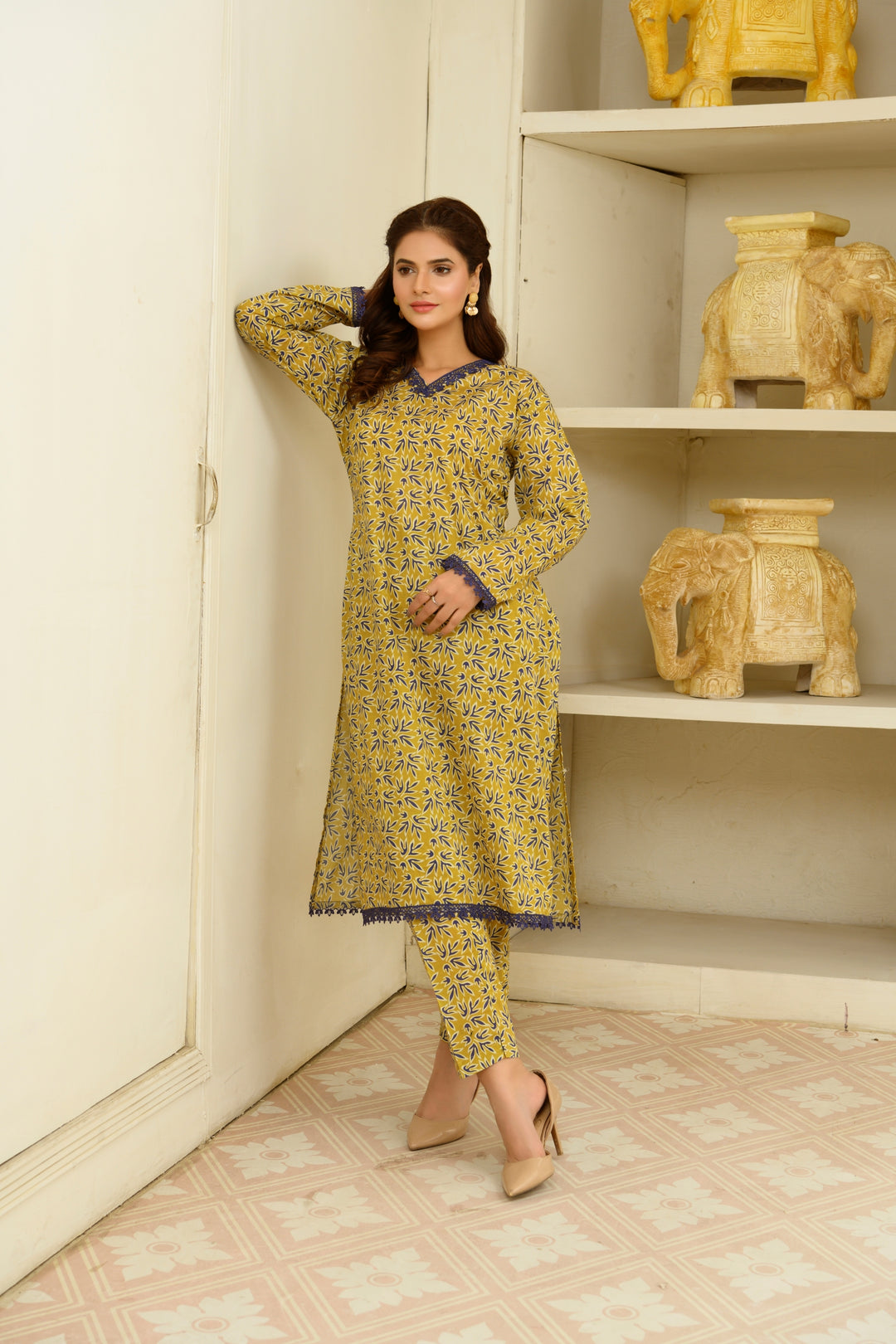 SS25-321 2PC Lawn Printed Shirt With Trouser