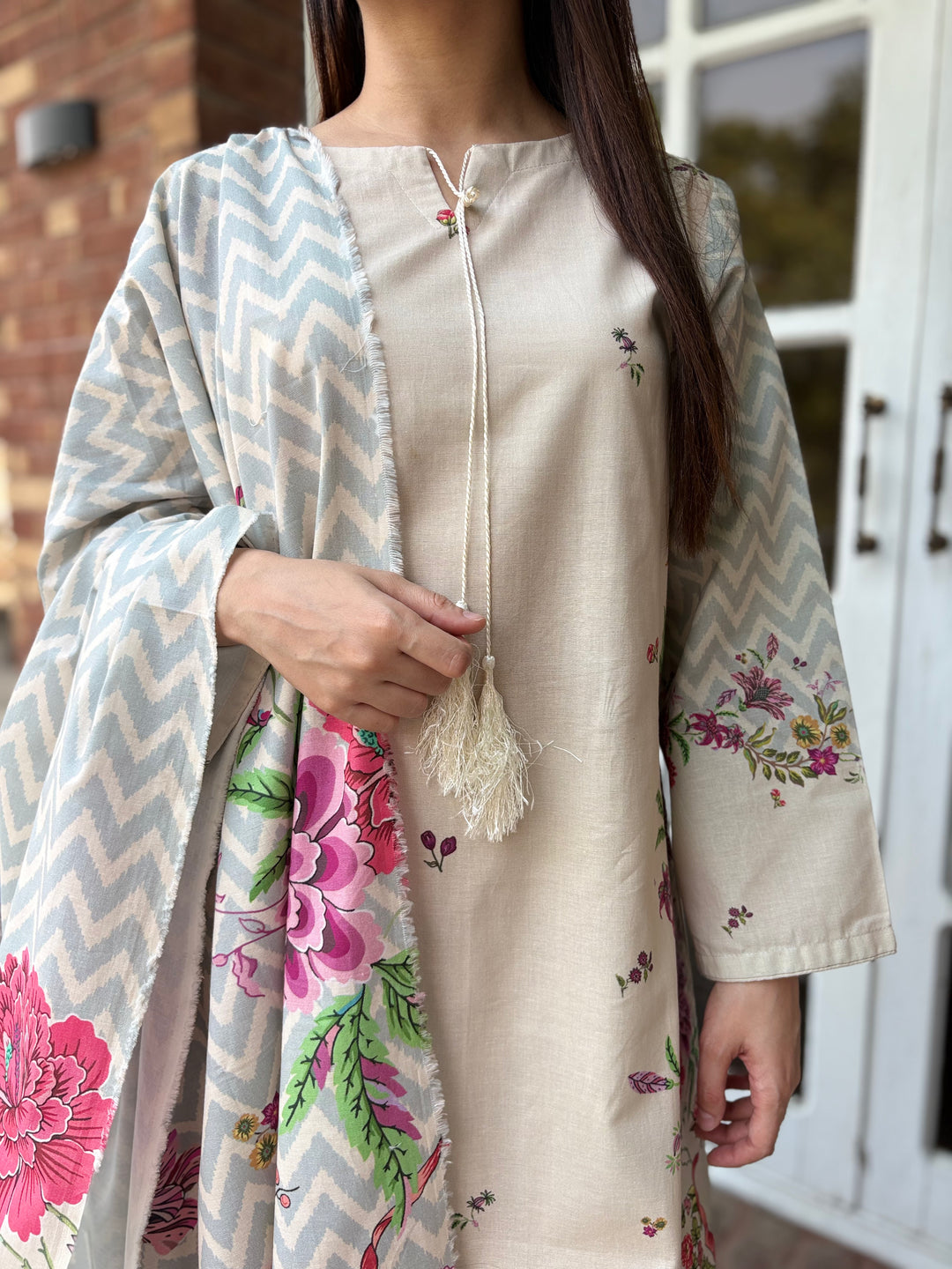 W25-117 3PC Khaddar Printed Shirt With Trouser