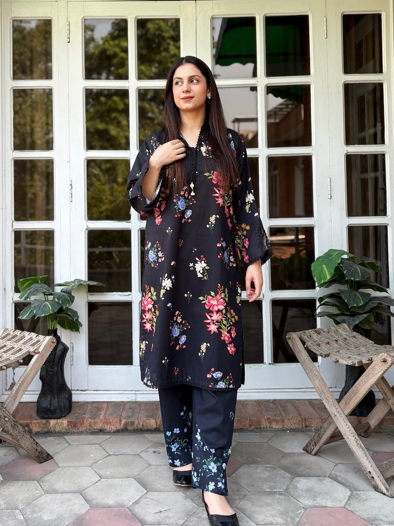 W25-118 2PC Khaddar Printed Shirt With Trouser