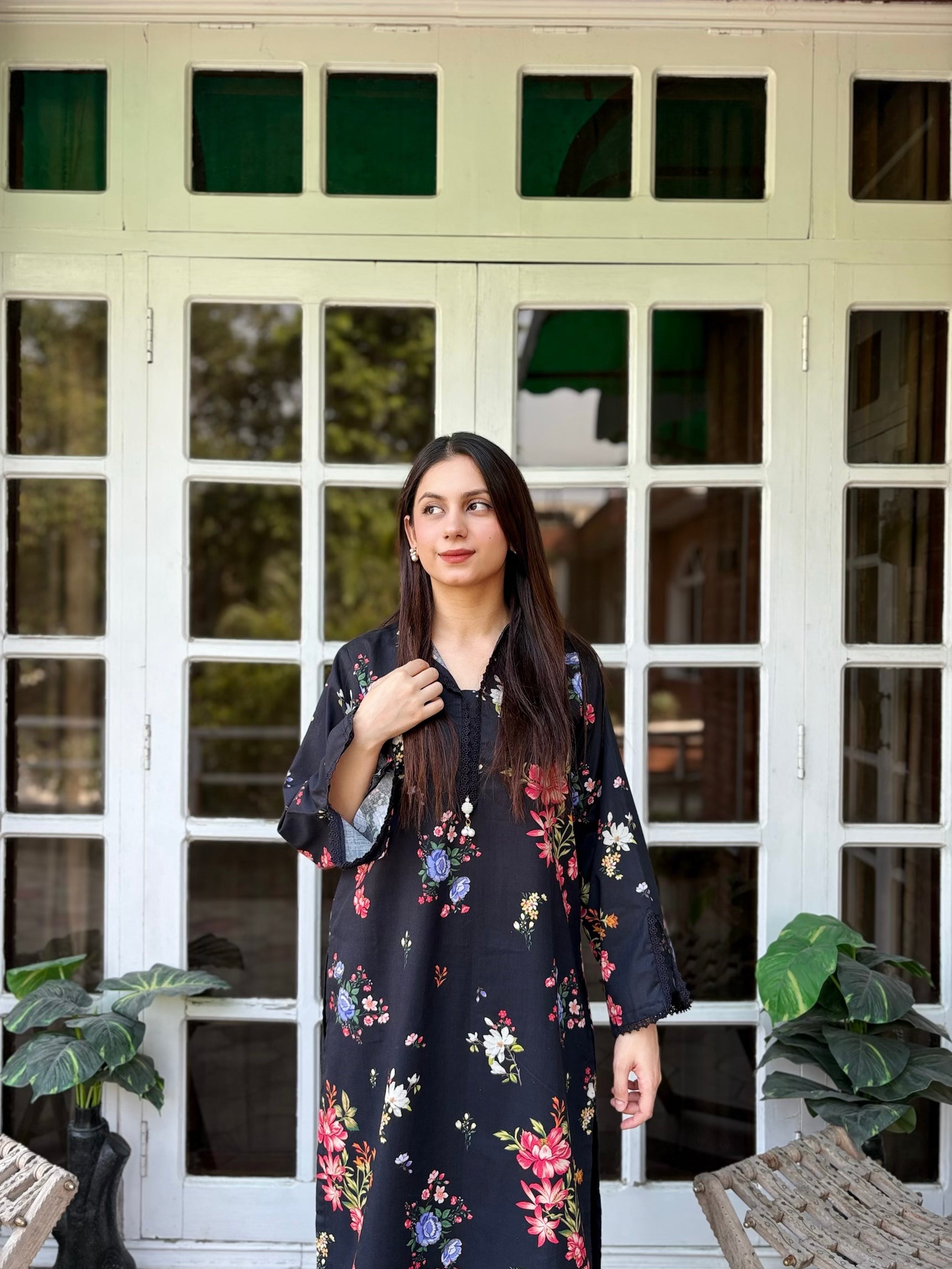W25-118 2PC Khaddar Printed Shirt With Trouser