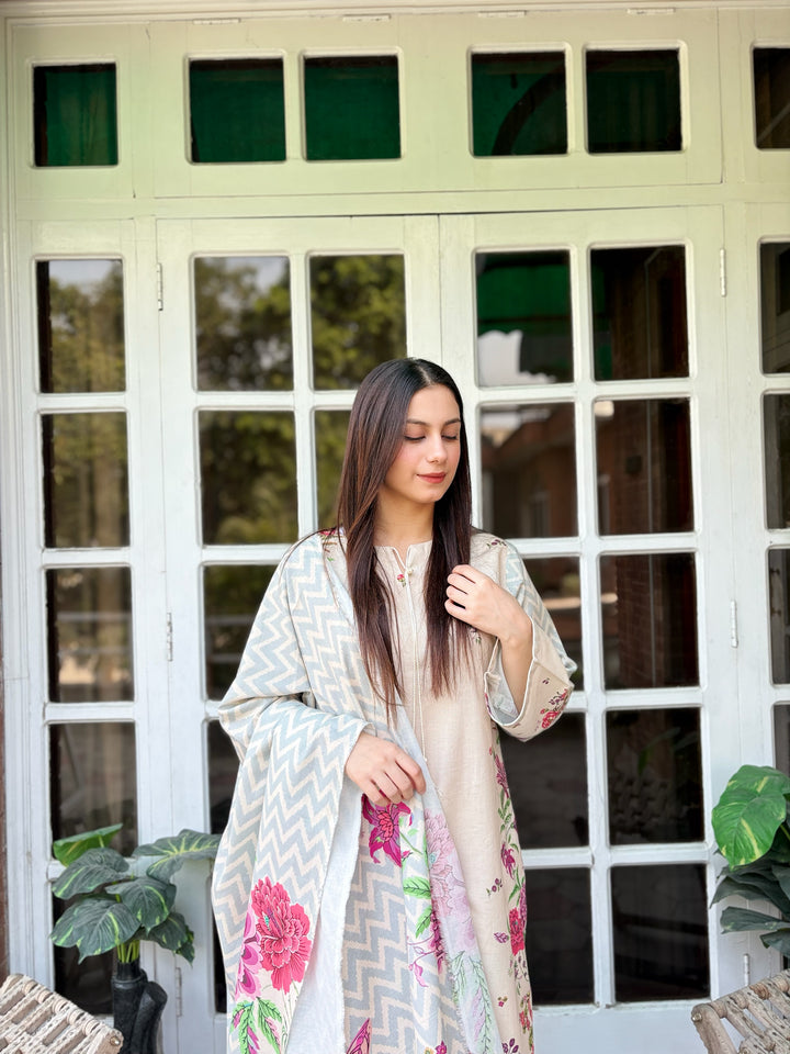 W25-117 3PC Khaddar Printed Shirt With Trouser