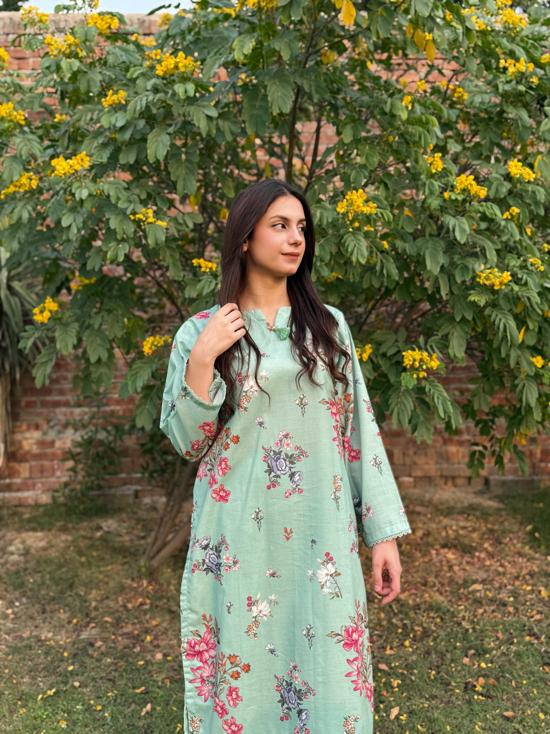 W25-114 2PC Khaddar Printed Shirt With Trouser