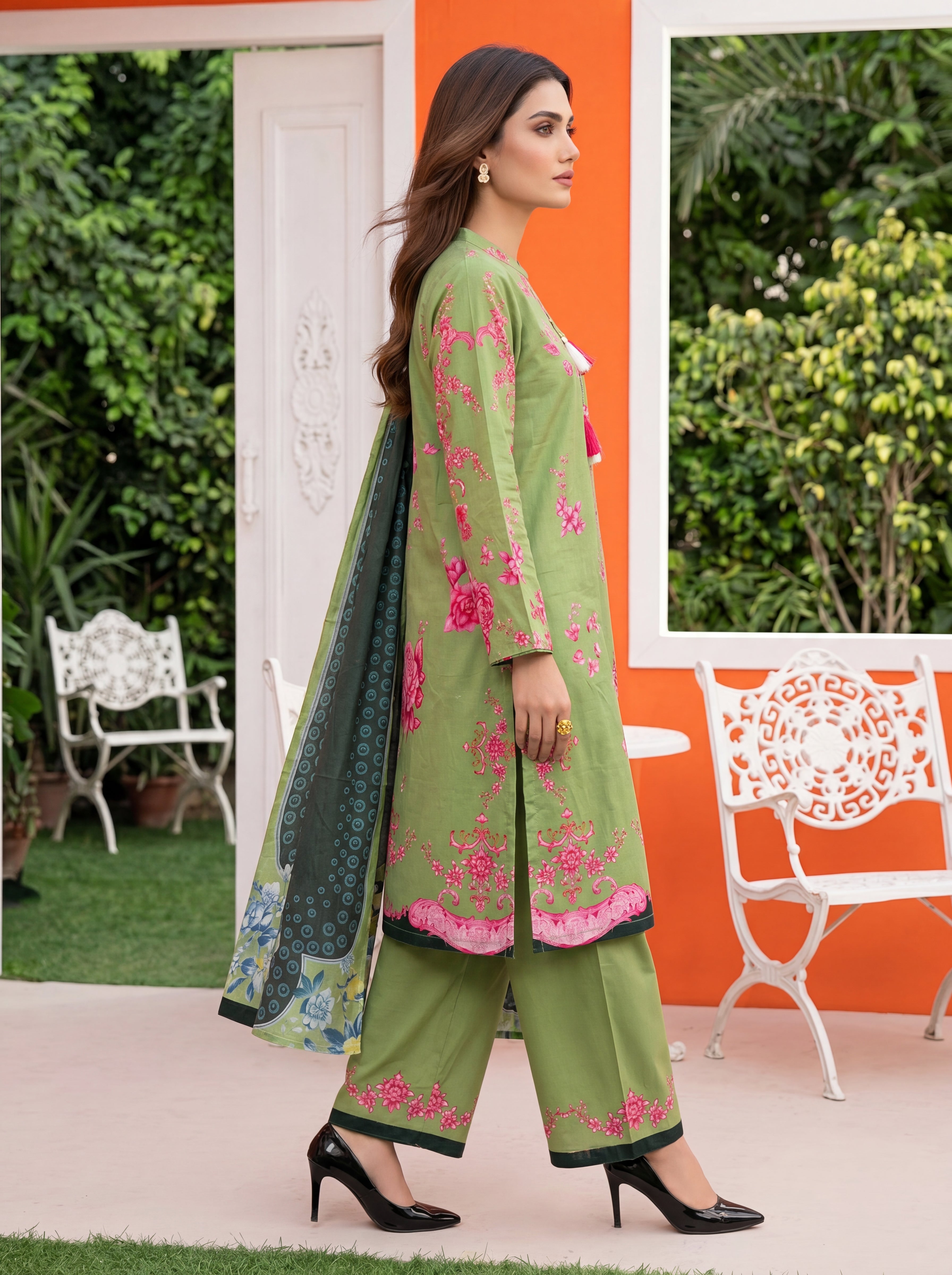S-369 3PCS Lawn Printed Dress With Voile Chiffon Dupatta